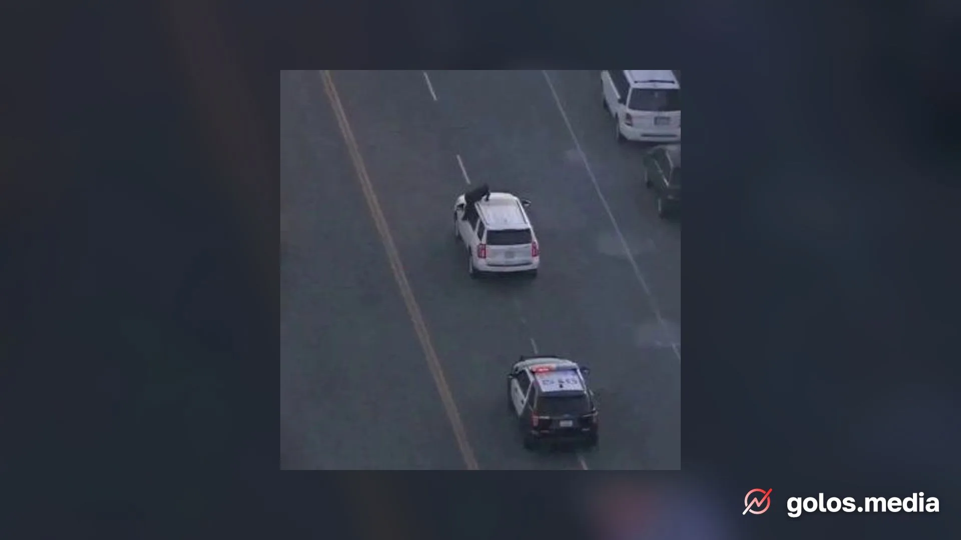 Suspect Climbs Onto Moving SUV Roof During Los Angeles Police Chase